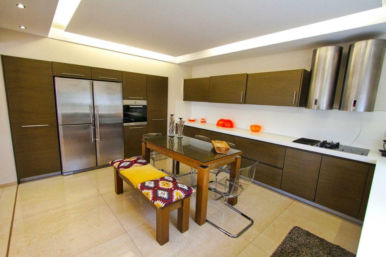 Aerides Luxury Villa PalaiónTsiflíkion 外观 照片