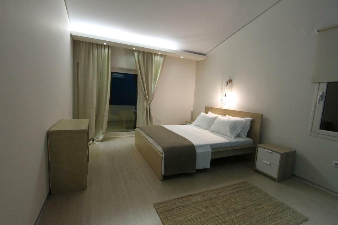 Aerides Luxury Villa PalaiónTsiflíkion 外观 照片